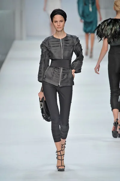 Look 43